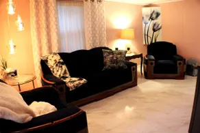 The Barter Green Room in Downtown Abingdon - Image 2