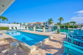 Paradise Cove! 50ft Dock Pool BBQ - Image 4
