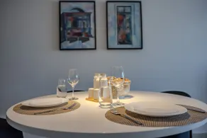 Penthouse with sunny terrace - Image 4