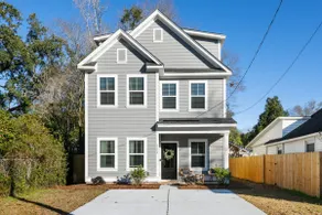 4 Bedroom Park Circle Retreat with Pool! - Image 2