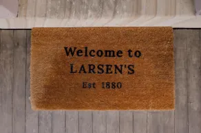 Larsens Cottage 2 - Historic 1880 Home - Image 4