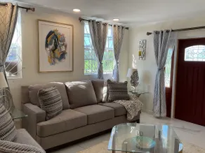 K&L Villa Apartment - Image 2