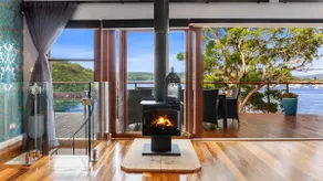 Treetop Views - with Outdoor Spa - Image 4