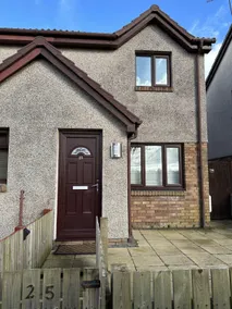Quiet little house with park view | Free parking - Image 2