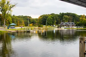 Lake View! | Balcony| WIFI | DoubleOven |*NO Pets* - Image 4