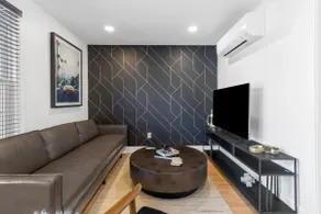 Sophisticated Apt. in New Haven - Image 2