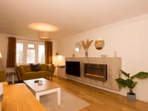 Spacious Family Home with Parking in Llandough! - Image 3