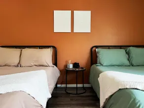 Boho Abode: Cozy 2BR 3 Bed Townhome! - Image 2