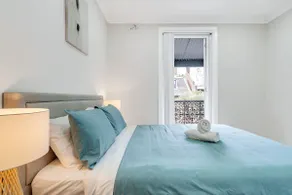 Glebe 4BR With Parking | 5 Min To Darling Harbour - Image 4