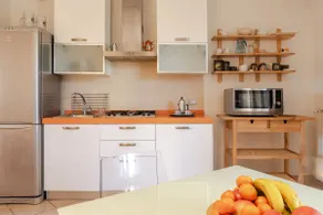 GuestHost - Equestrian Apt With Private Parking - Image 2