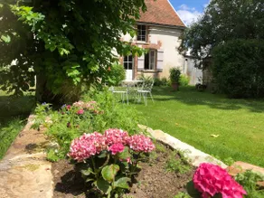 Nice little house in Champagne Fiber internet - Image 2