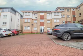 Park View - 2 bed flat with parking in Motherwell - Image 5