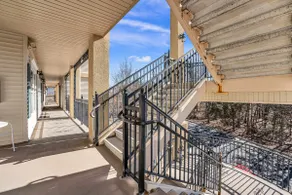 Great location 2Bd/2Ba w/Christmas decor Nov-Jan. - Image 4
