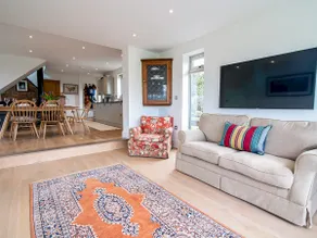 Peaceful Pigsty Near Cheltenham and Cotswolds - Image 2