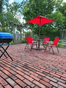 Blue Bungalow - Image 2