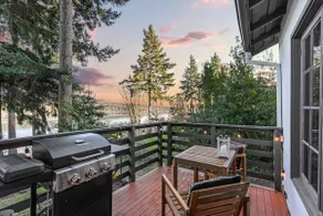 BayView Cottage - Romantic Getaway w/ Beach Access - Image 4