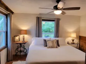 Historic Cottage - Image 3