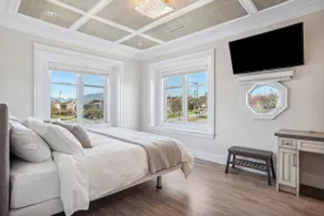 Modern 4B/5B Vancouver Home w/AC + Rooftop Patio - Image 4