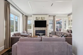 Modern 4B/5B Vancouver Home w/AC + Rooftop Patio - Image 2