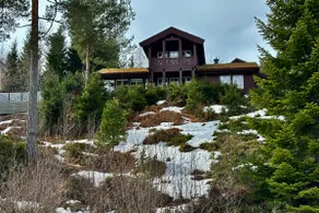 Family cabin with stunning views of the lake - Image 4