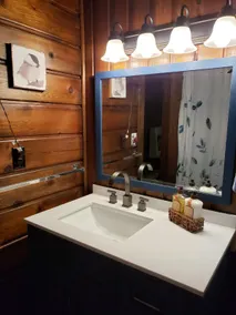 Cozy Cabin - Image 5