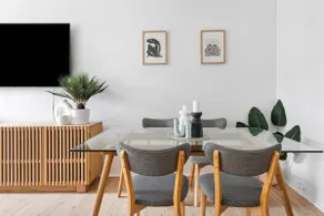 Coastal Corner - Contemporary Chic by the Beach - Image 4
