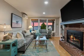 Poulsbo Waterfront Oasis - Image 3