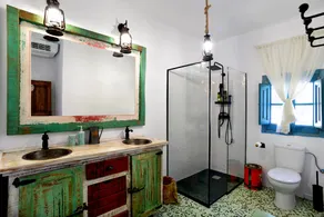 La Boutique - Image 3