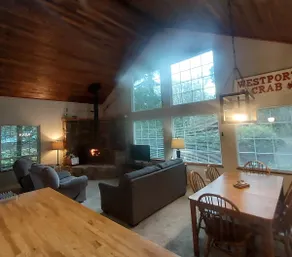 Great Indoor/Outdoor Space - Kid/Dog Friendly - Image 2