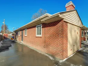 3 bed/1 bath Apartment in Aurora/Denver~ sleeps 10 - Image 3