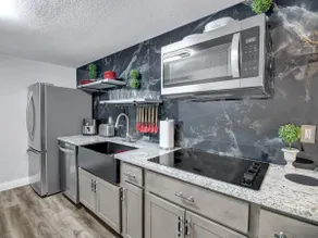 3 bed/1 bath Apartment in Aurora/Denver~ sleeps 10 - Image 5