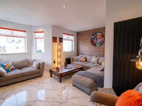 Bespoke Coastal Retreat, Whitley Bay/Pass The Keys - Image 2