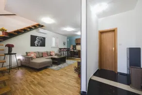 Old Town Duplex / Free Parking - Image 3