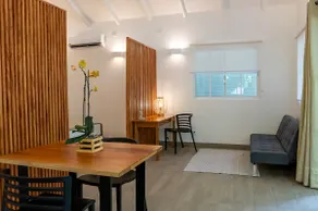 Jaguar Inn Bungalows - Image 4