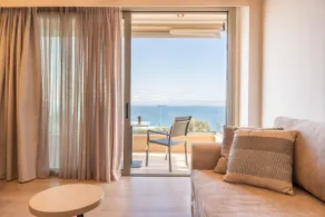 EsthiSea Suites Kalamata - Image 5