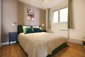 Designer 70sqm flat with les Halles view, A/C - Image 5