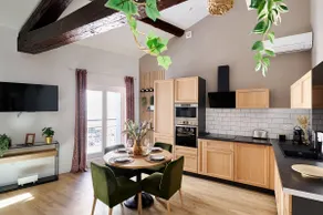 Designer 70sqm flat with les Halles view, A/C - Image 3