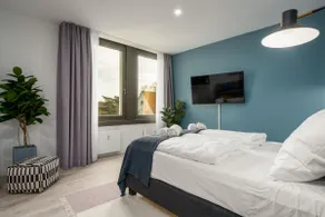 BRIGHT: Stylish & Central - Kitchen - Netflix - Image 4
