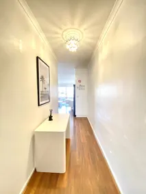 Stylish Apartment in the heart - Image 5