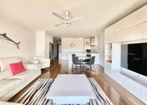 Stylish Apartment in the heart - Image 3