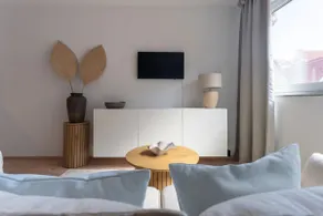 Downtown duplex apartment - Image 2