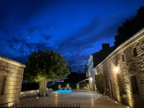 16th century wine castle, heated pool - Image 4