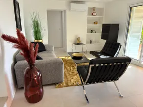 Luxurious accommodation in Èze, 50 meters from the beach - Image 3