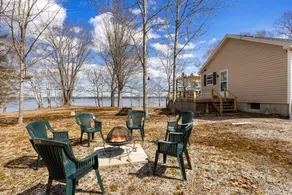 Newbury Neck Cottage-Beachfront! - Image 4