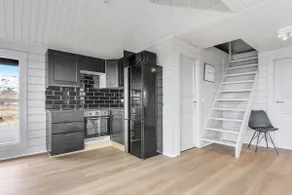 Spacious 4-Bedroom Home in Southern Iceland - Image 3