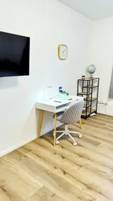 Modern apartment in the city center - Image 3