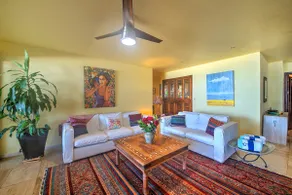 Beautiful & Serene Condo beach access - Image 5