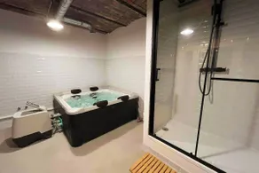 Muzelle House + Pool + Sauna + Hot Tub - Image 4
