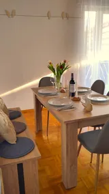 Large, modern & super cozy! - Image 5
