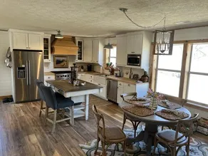 Current River Getaway - Image 3